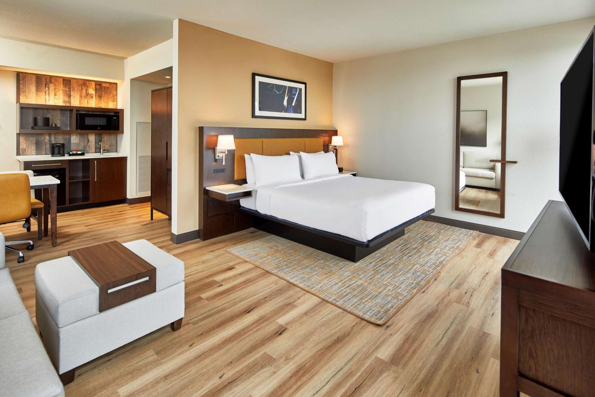 Embassy Suites By Hilton Nashville Downtown Екстериор снимка