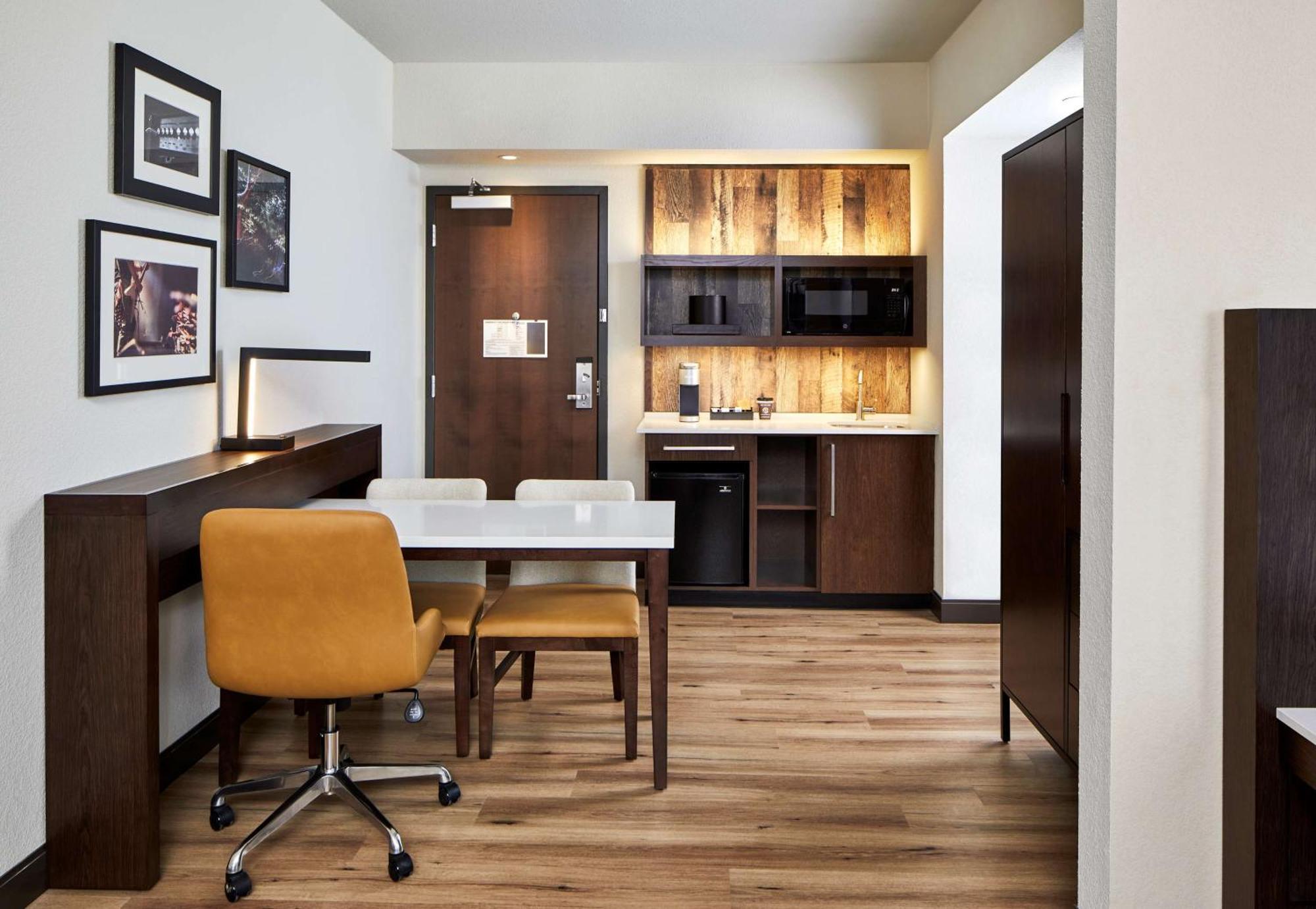Embassy Suites By Hilton Nashville Downtown Екстериор снимка