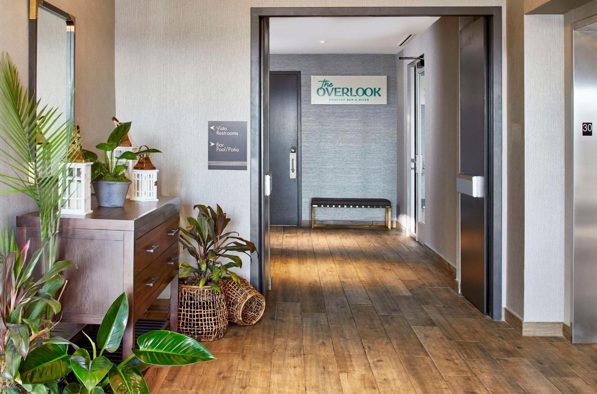Embassy Suites By Hilton Nashville Downtown Екстериор снимка