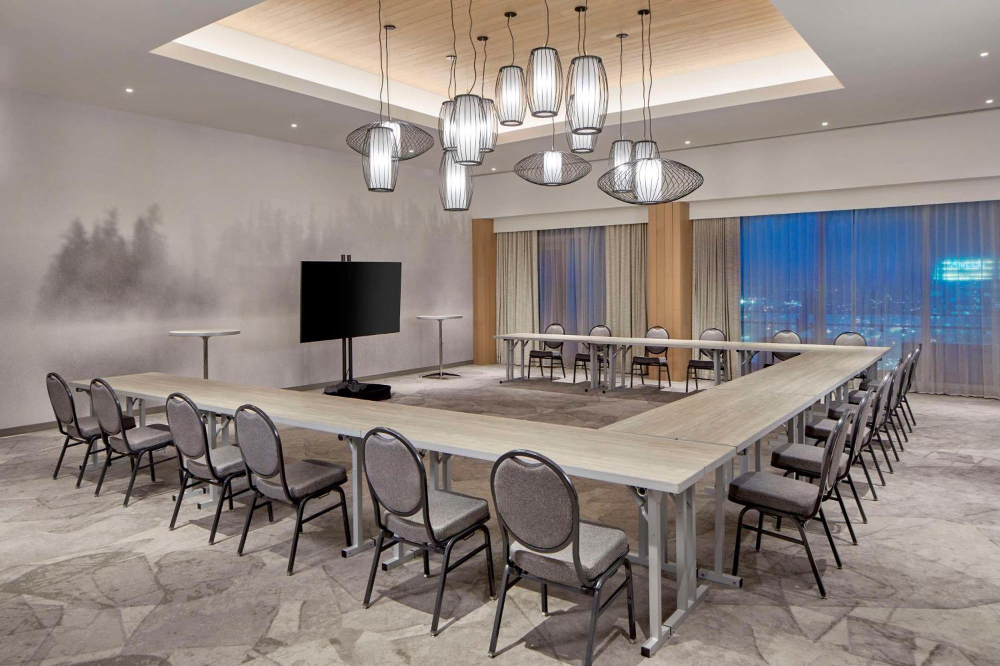 Embassy Suites By Hilton Nashville Downtown Екстериор снимка