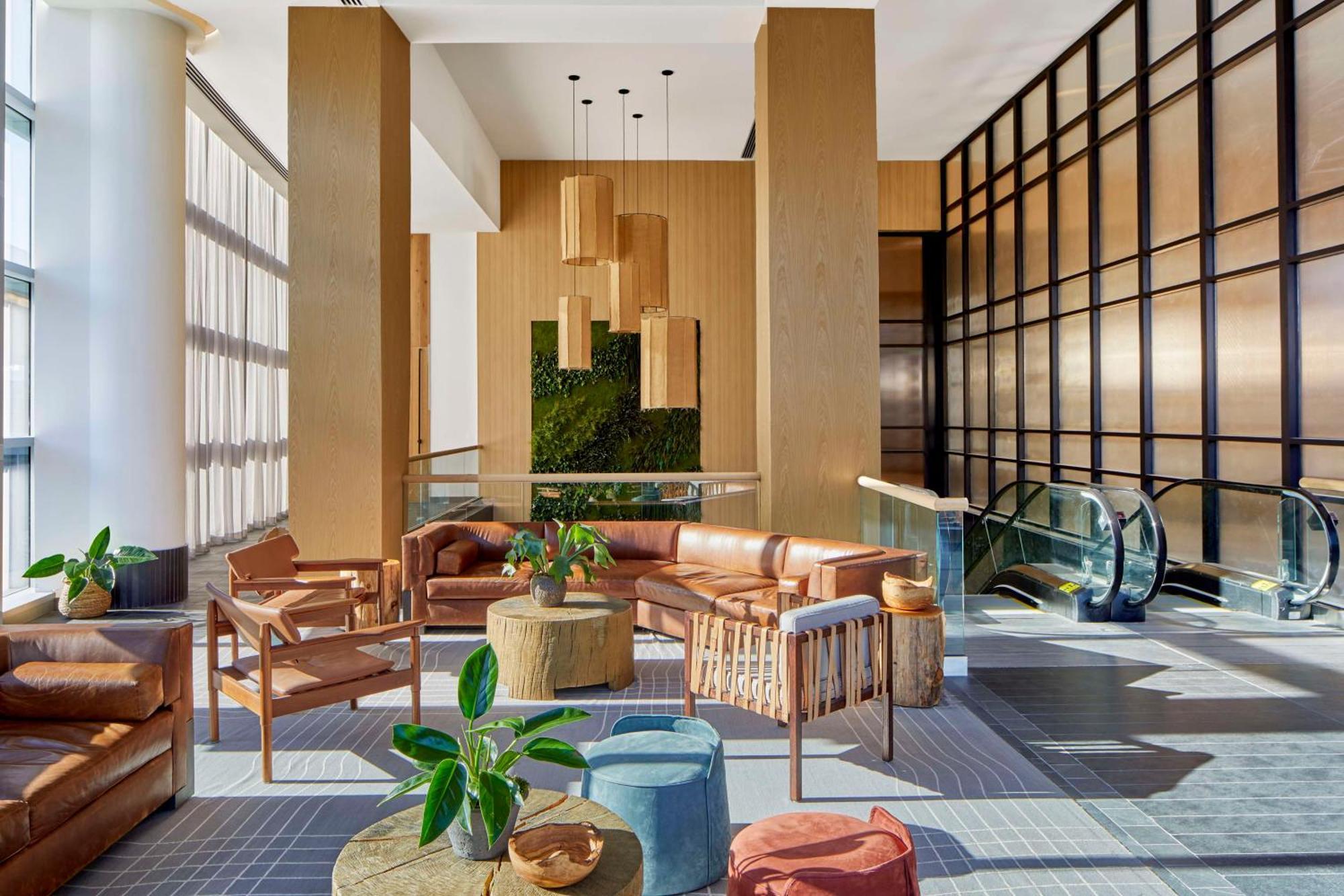 Embassy Suites By Hilton Nashville Downtown Екстериор снимка