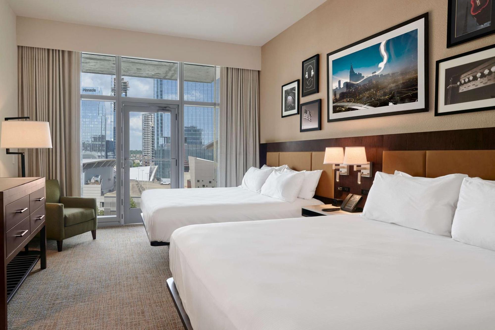 Embassy Suites By Hilton Nashville Downtown Екстериор снимка