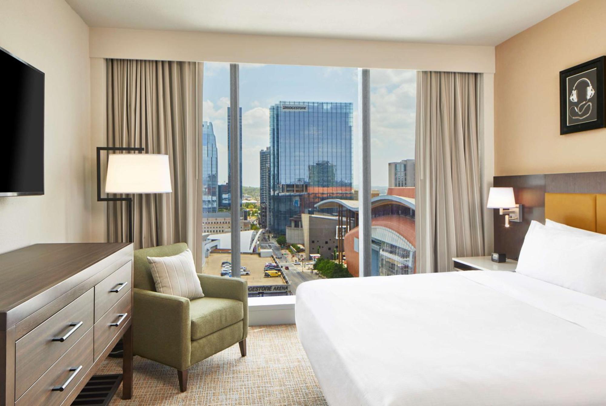 Embassy Suites By Hilton Nashville Downtown Екстериор снимка
