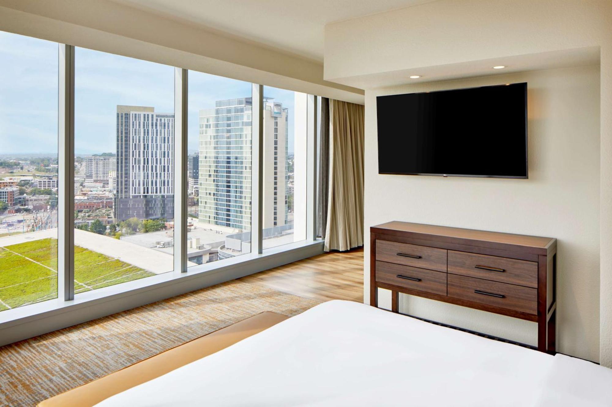 Embassy Suites By Hilton Nashville Downtown Екстериор снимка