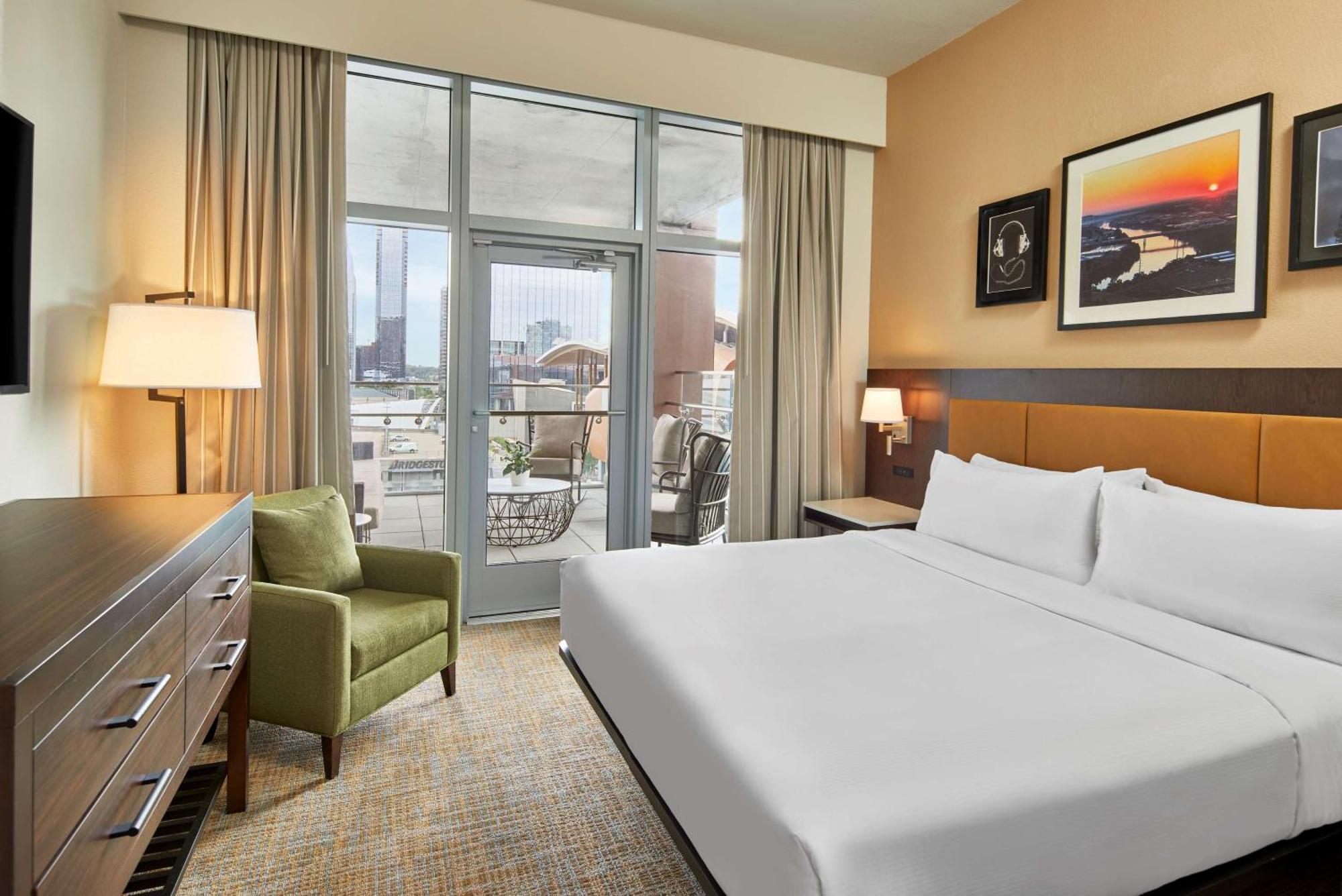Embassy Suites By Hilton Nashville Downtown Екстериор снимка